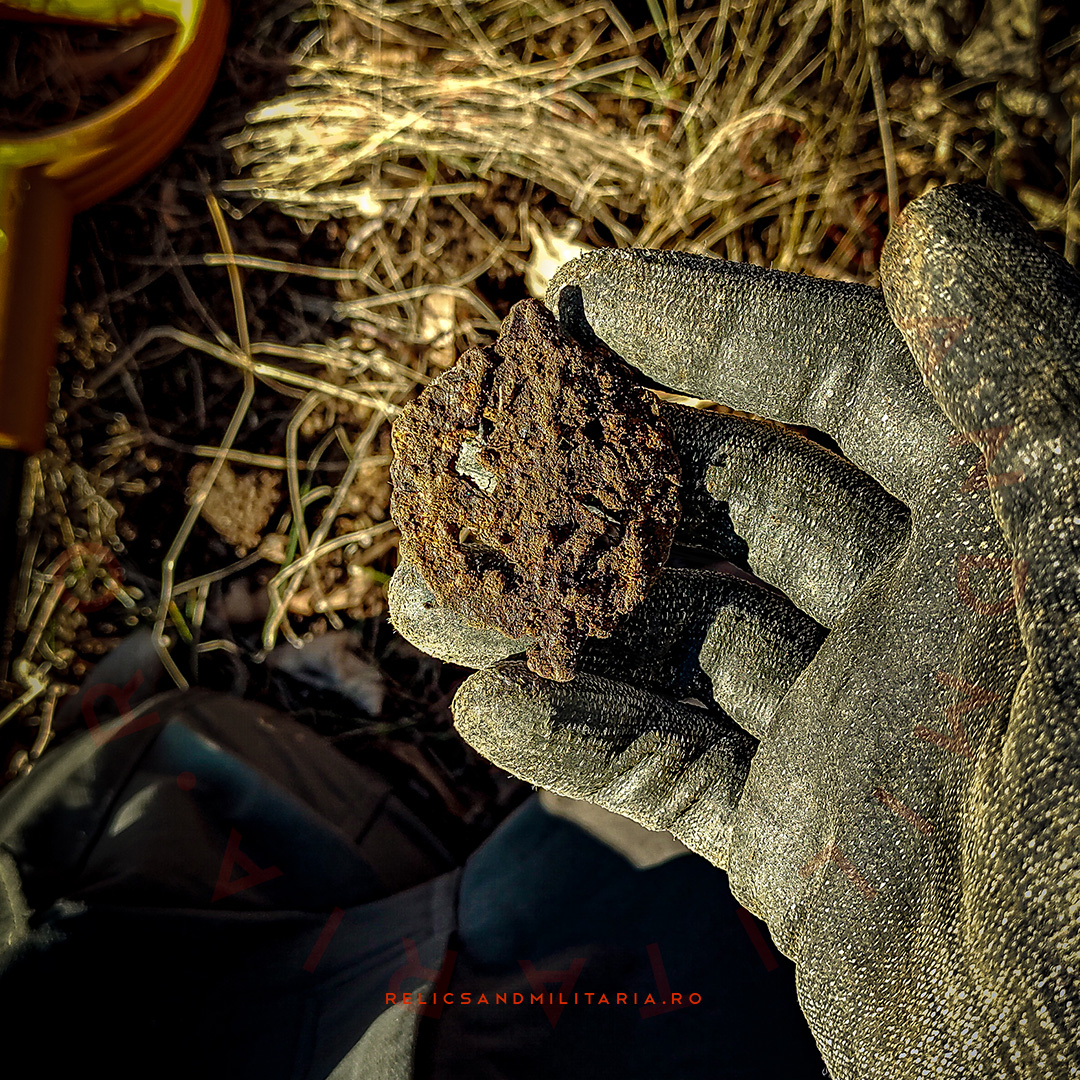 1 WW2 German relics metal detecting in Romania SA sport badge
