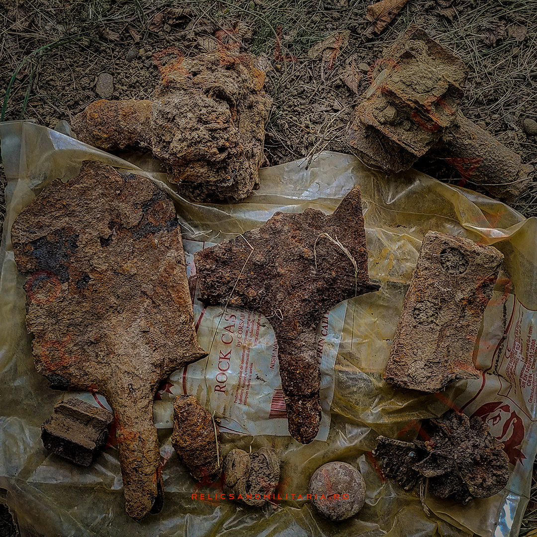2 WW2 Wehrmacht and Red Army Russian relics metal detecting in Romania