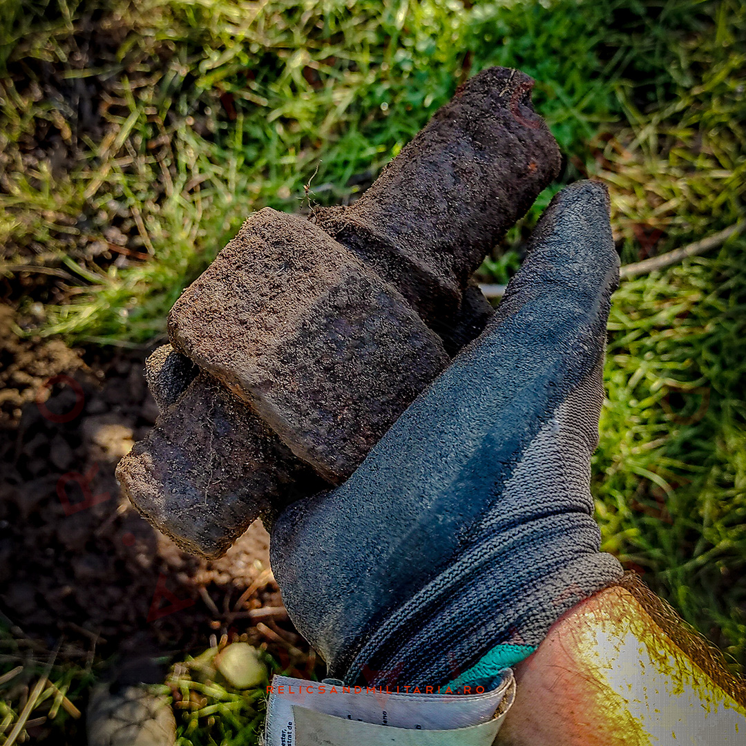 24 German Giant Wurzburg Radar parts metal detecting Romania