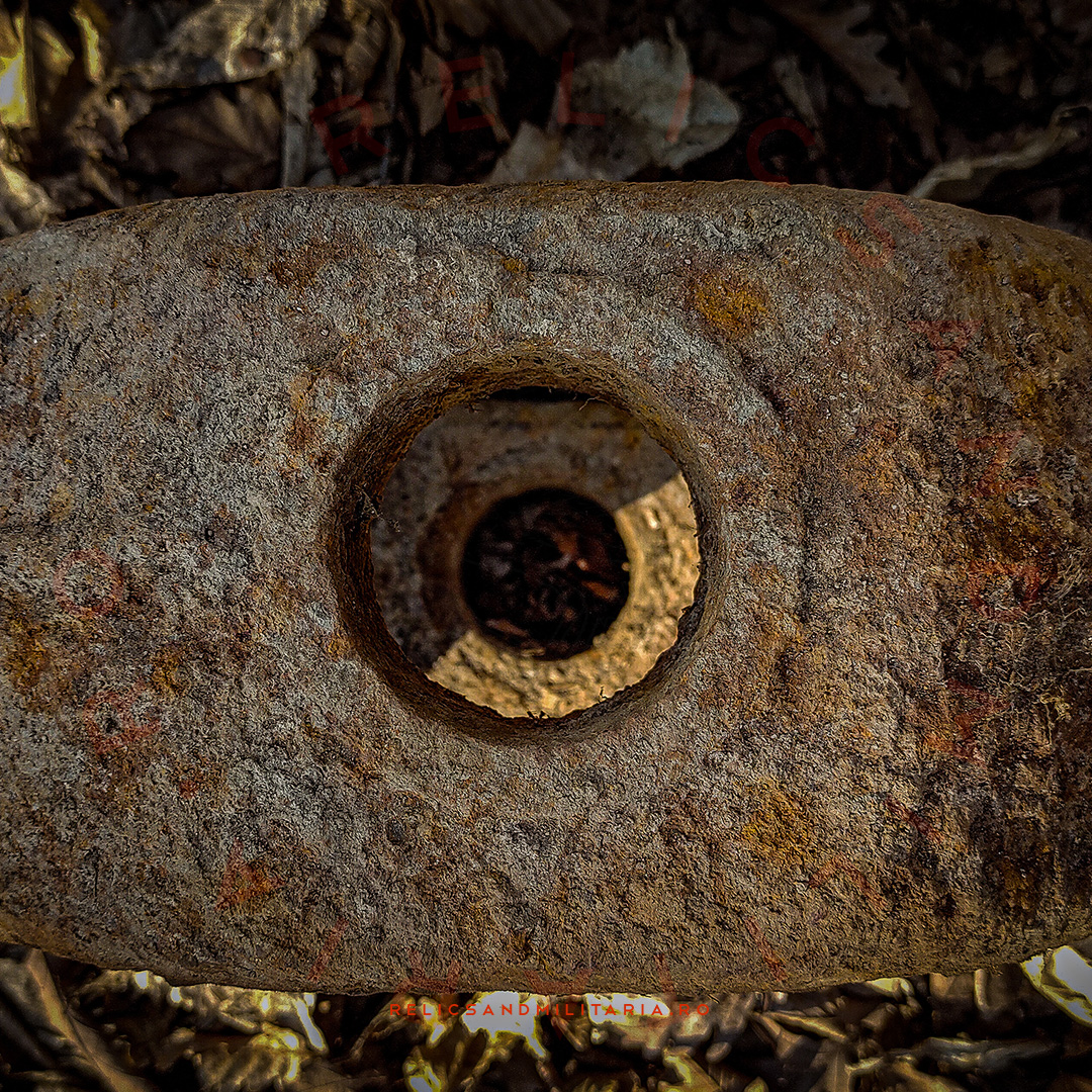 34 Flak 88 leveling component pedestal assembly ww2 relic in Romania