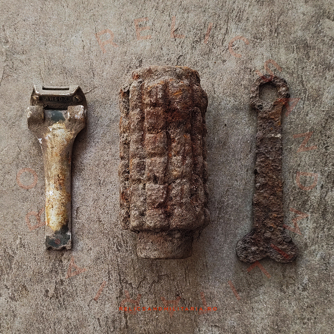 5 WW2 Wehrmacht and Red Army Russian relics metal detecting in Romania