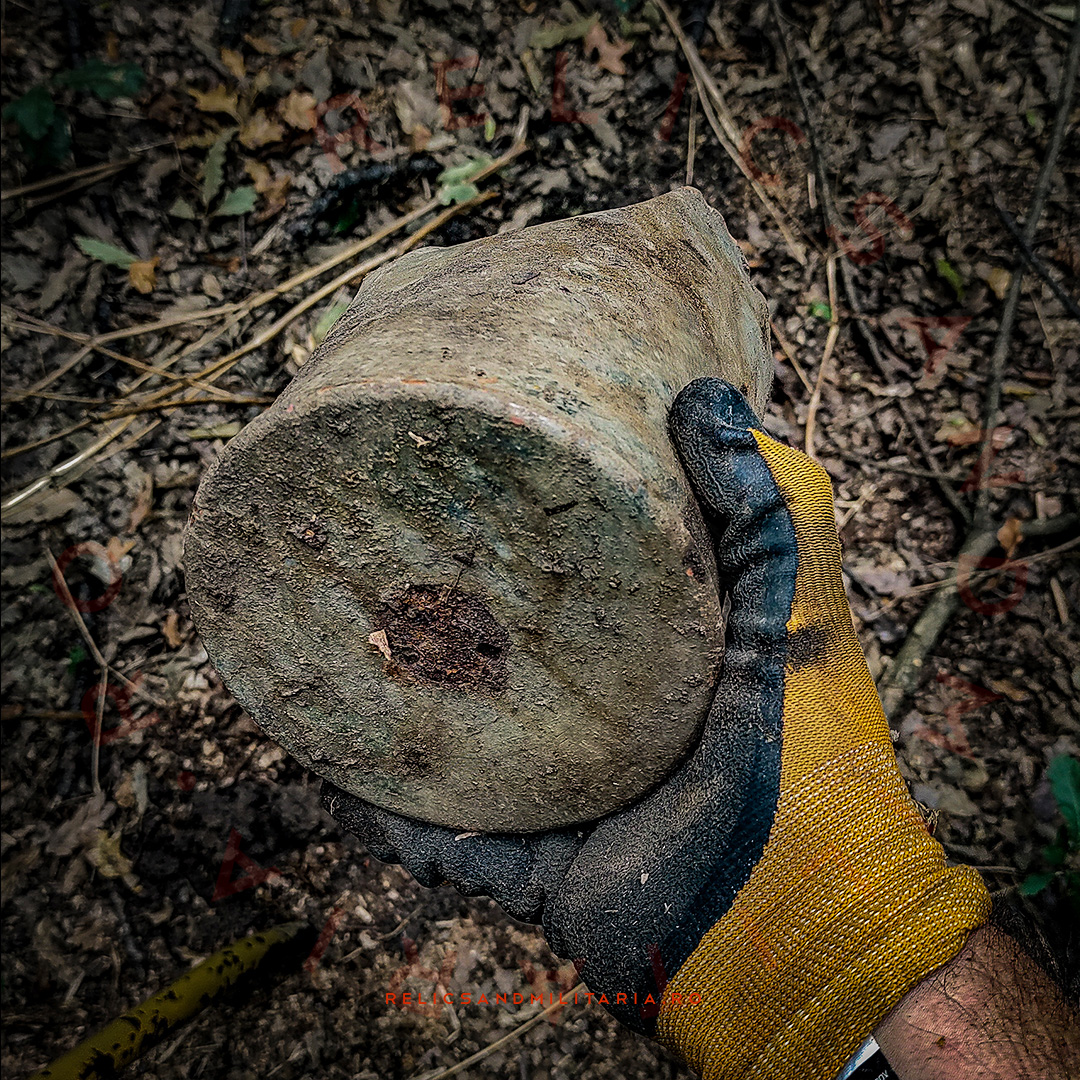 7 Red Army Russian WW2 Relics found metal detecting in Romania