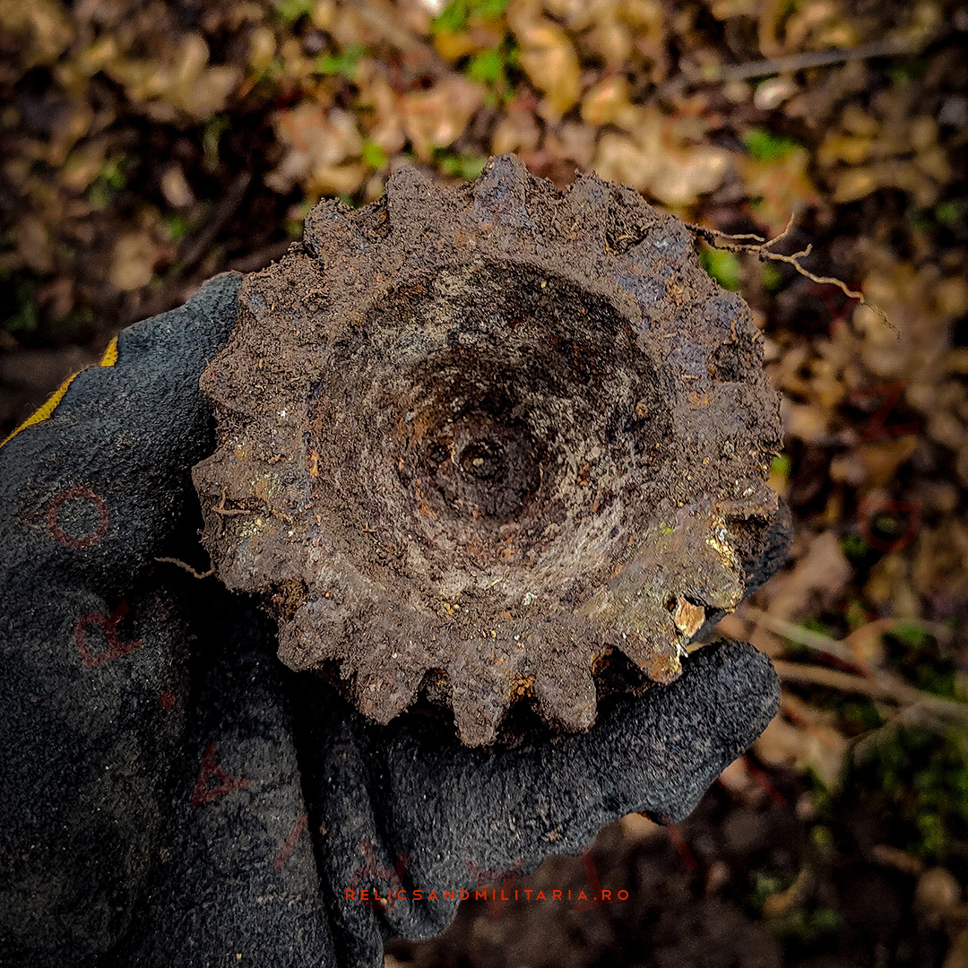 8 Metal detecting in Romanian ww2 tank relic