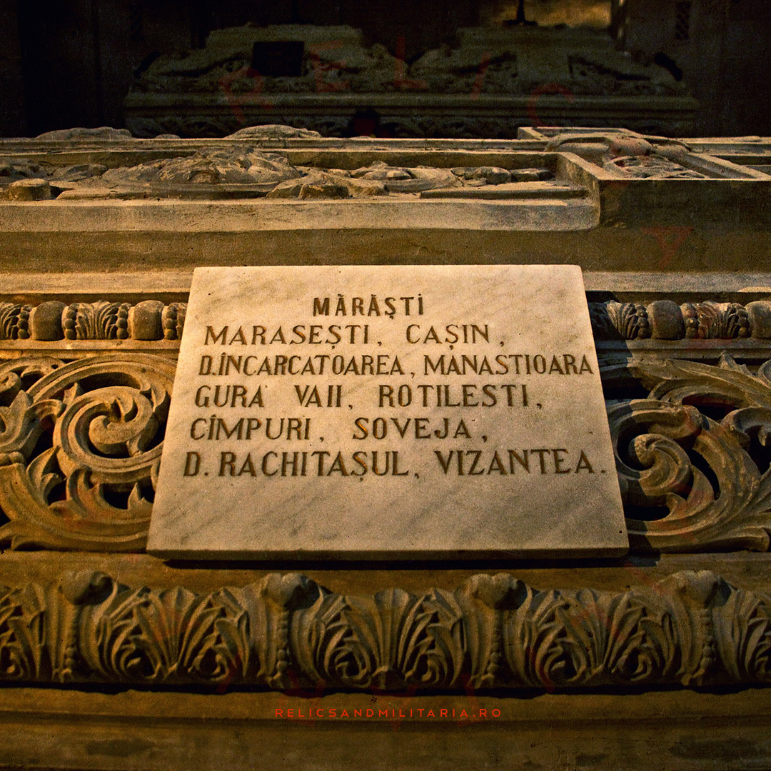 Mausoleul Eroilor Mărăști din Primul Razboi Mondial Romania ww1 05 Mormant Maresal Alexandru Averescu