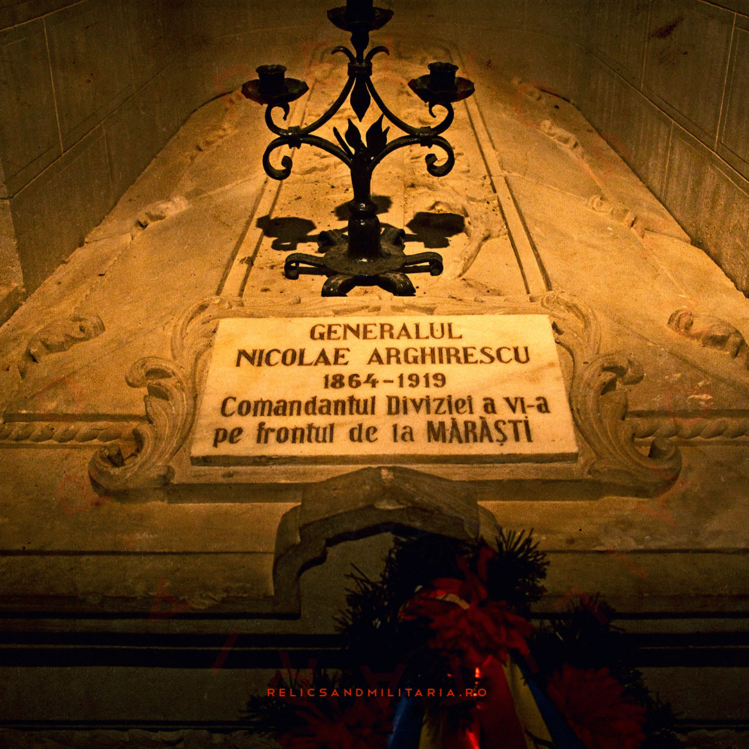 Mausoleul Eroilor Mărăști din Primul Razboi Mondial Romania ww1 06 Mormant General Nicolae Arghilescu