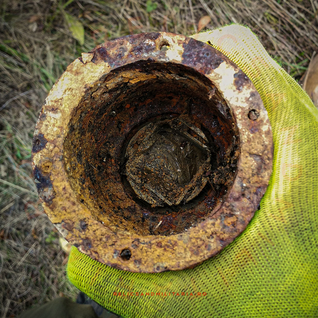 Metal Detecting in Romania WW2 T-34 Tank Relics Red Army 